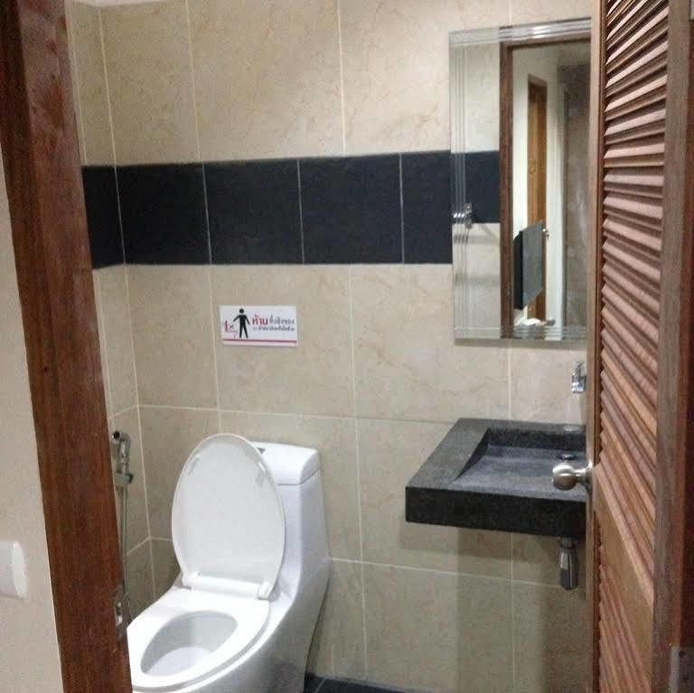 Samui Star Guesthouse Bãi biển Chaweng Ngoại thất bức ảnh